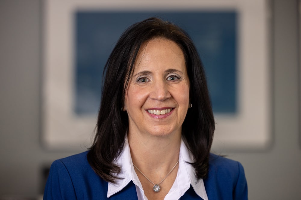 Headshot of Lisa Barhorst